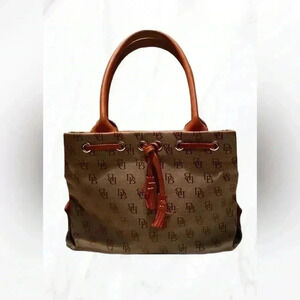 Dooney and Bourke classic leather canvas shoulder all over print tote handbag